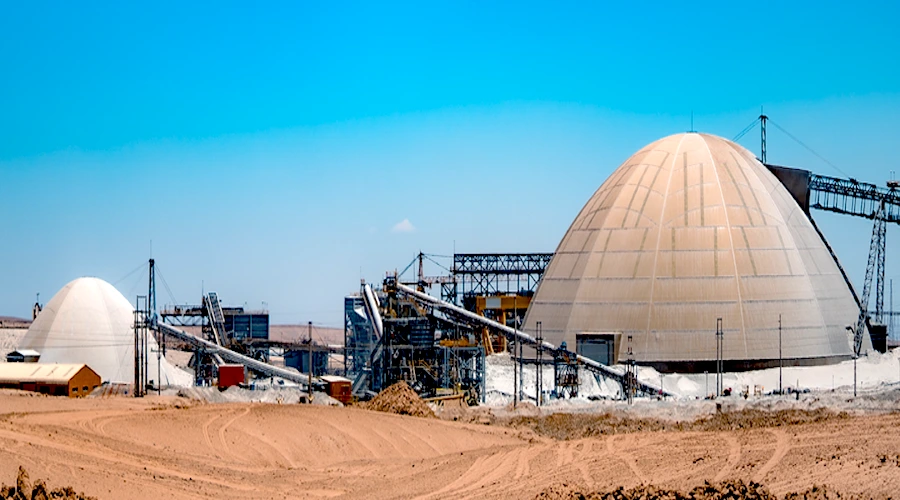 Chile’s Antofagasta Boosts Copper Output, Cuts Costs, and Eyes U.S. Comeback