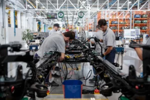Brazil's Industrial Sector Stagnates Amid Global Economic Pressure