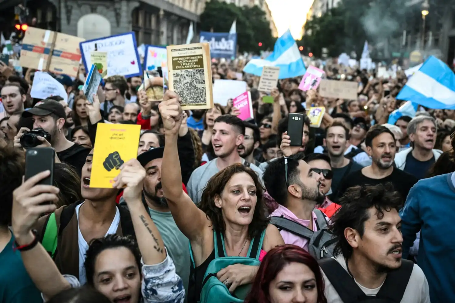 Argentine University Strike Marks Deep Conflict Over Budgets and Recovery
