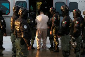 Mexico Hands Over Cartel Leaders as U.S. Squeezes with Tariff Warnings