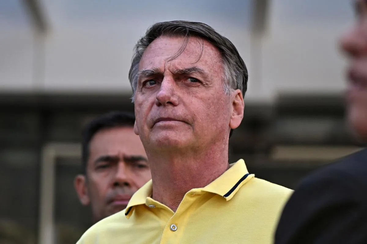 Bolsonaro’s Argentina Asylum Draft Piles Pressure Ahead of Brazil’s High Court Trial