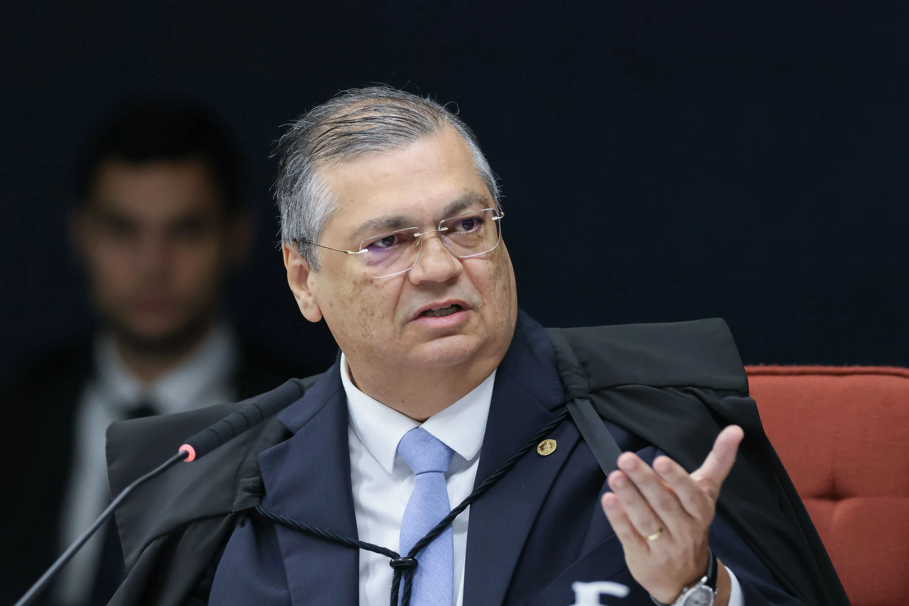 Why Corruption Probes Make Flávio Dino a Bigger Threat to Congress Than Moraes