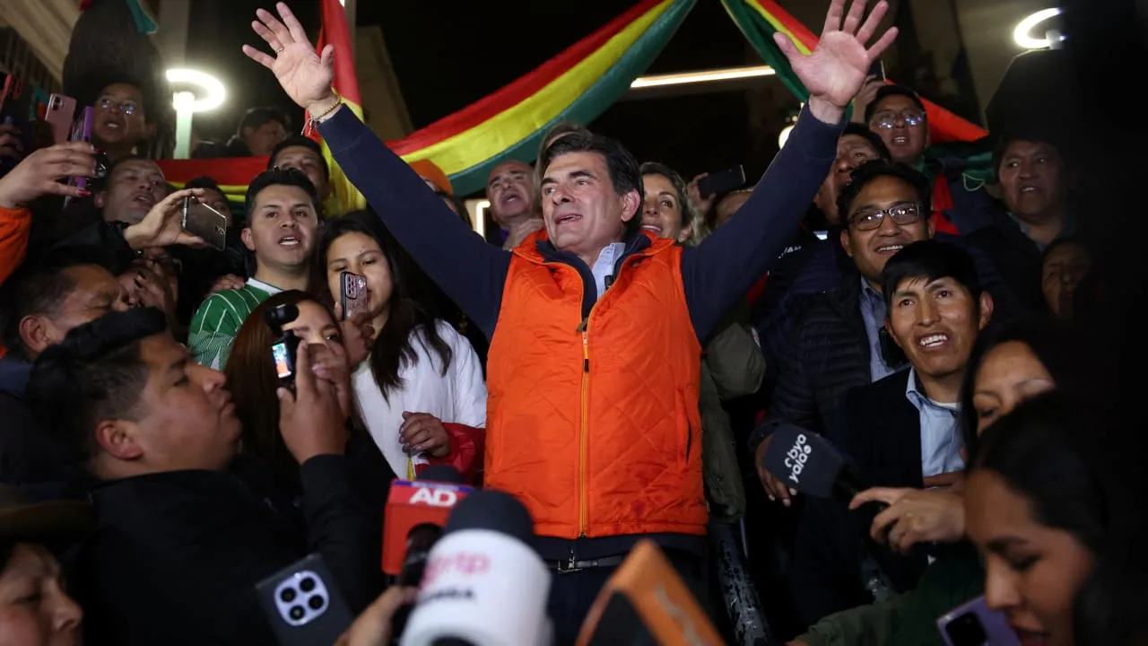 Bolivia Breaks with the Past: Conservatives Surge as Economic Pressures Topple the Left