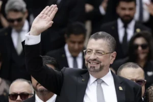 Costa Rica Faces Historic Reckoning as President Confronts Immunity Loss