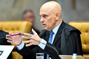 Moraes Orders Full Surveillance of Bolsonaro as U.S. Sanctions Intensify Pressure