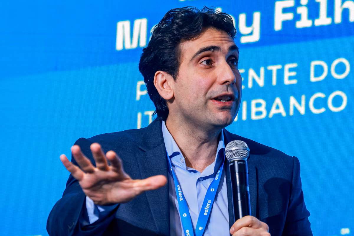 Brazil's Central Bank Chief Insists on High Rates Until Inflation Expectations Return to Target