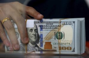 The Great Diversification: Equity Funds Exit the U.S. as FDI and ETFs Signal Confidence