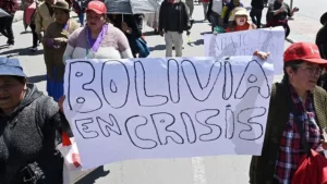 Investors Reward Bolivia's Political Shift as Bonds Hit Yearly Highs