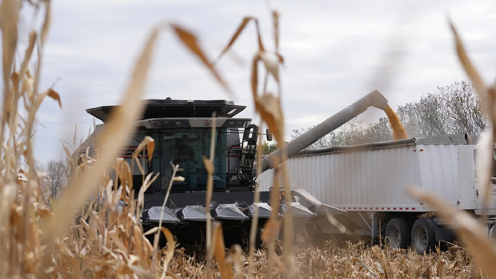 U.S. Tariffs Start Today, Hitting Brazilian Agriculture and Machinery Hardest