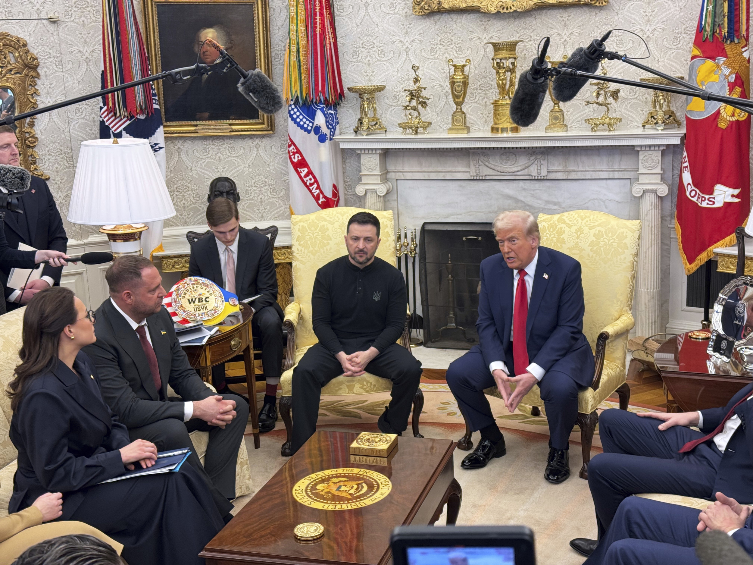 Ukraine Talks in Washington Put Security Pacts and Land Swaps on the Table