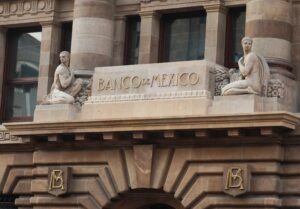 Mexico’s Inflation Tick Exposes Central Bank’s Tightrope Act