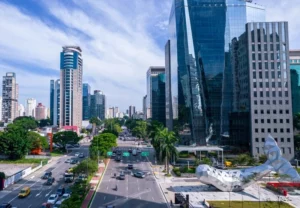 Brazil's Commercial Property Paradox: Soaring Rents in a 15% Interest Rate World