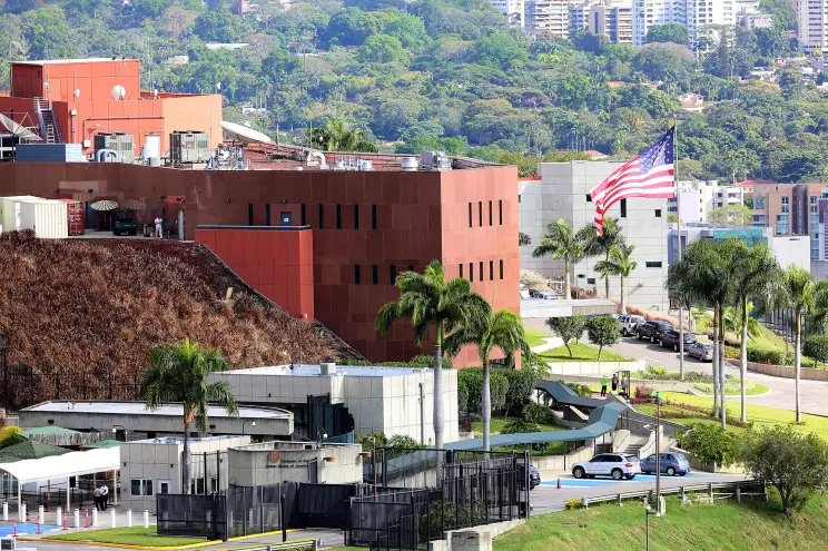 190124-venezuela-embassy