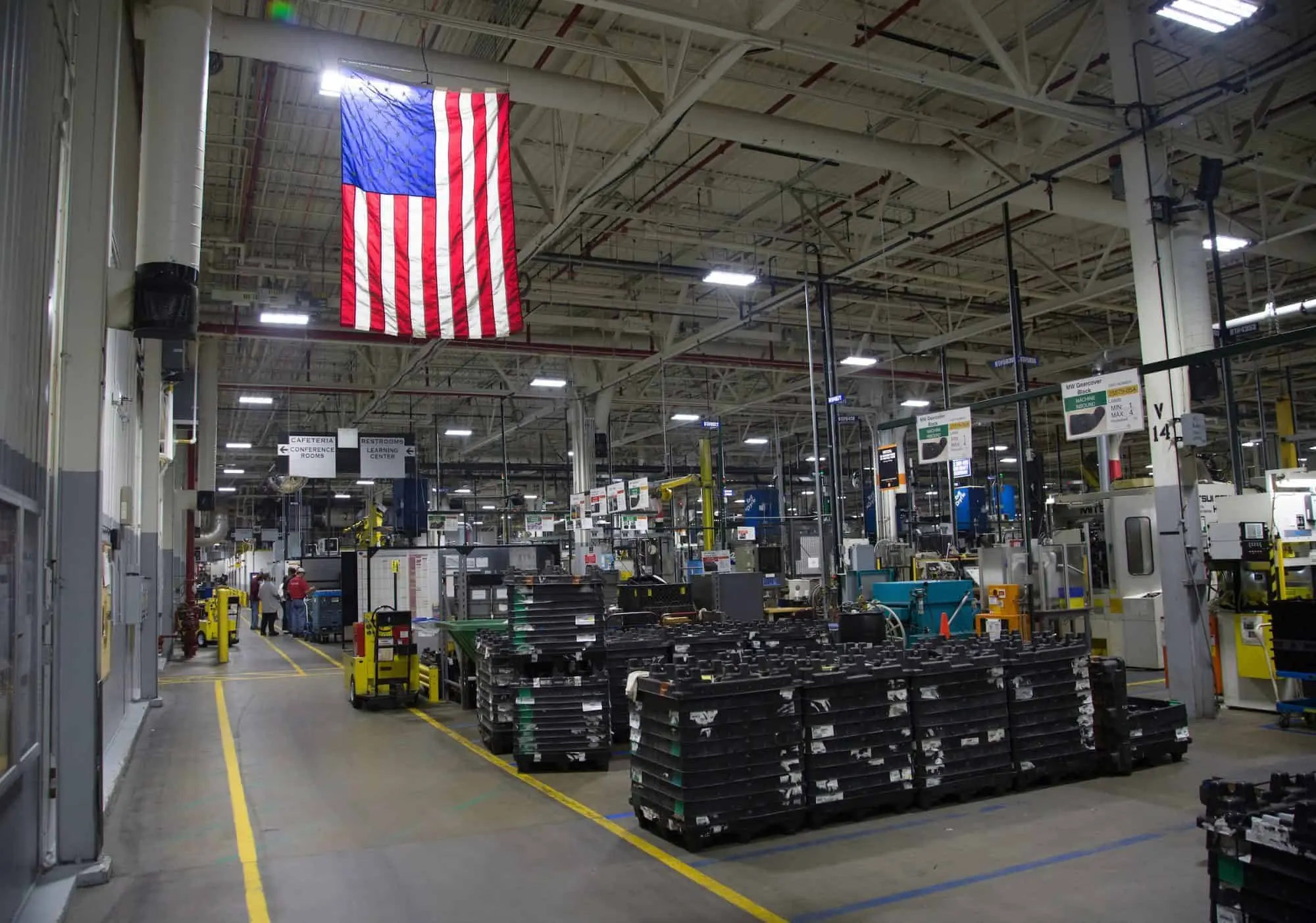 Manufacturing-Shopfloor-Flag-2-2000x1403-1