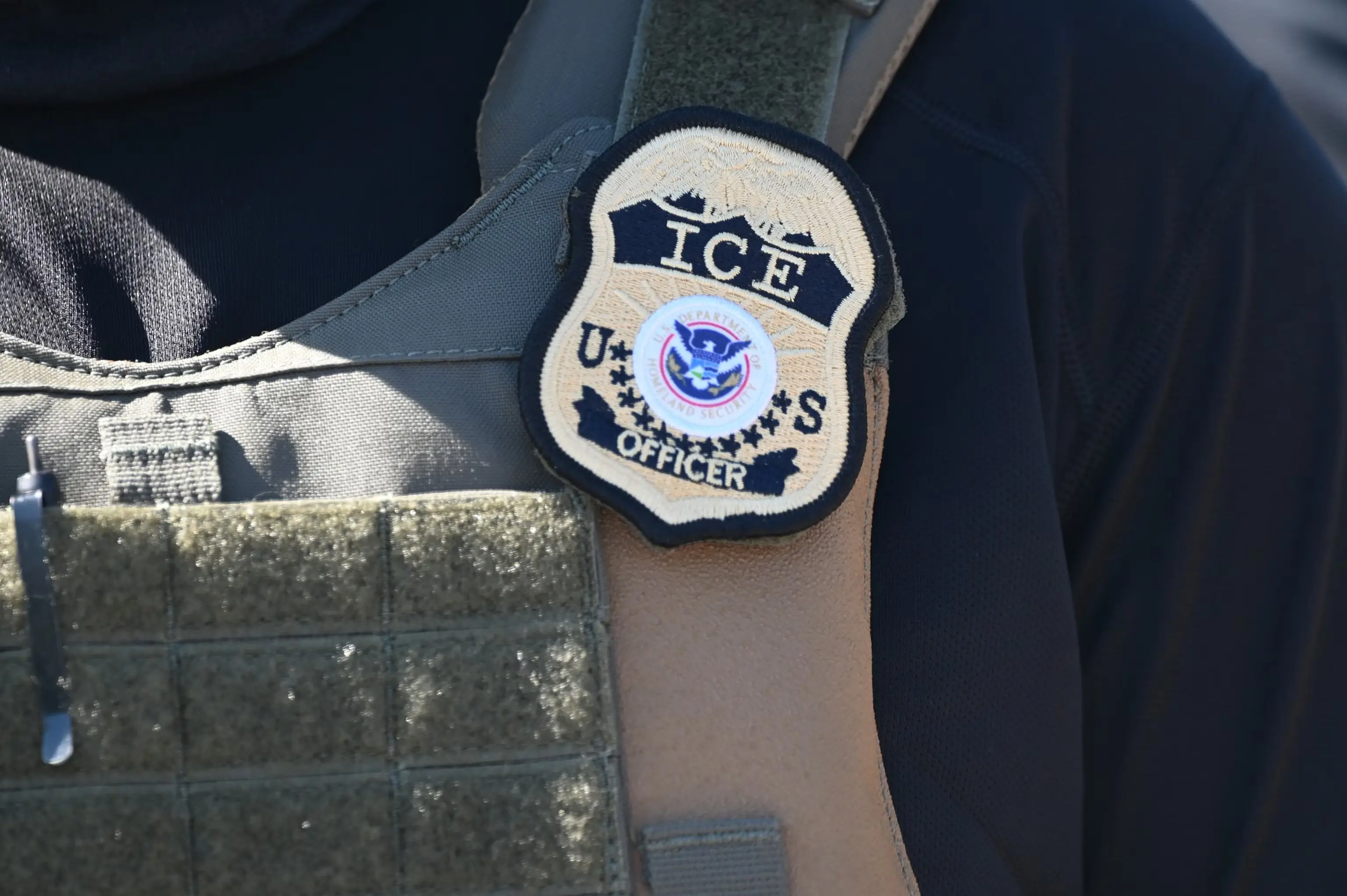 ice-gty-er-251002_1759440278651_hpMain_3