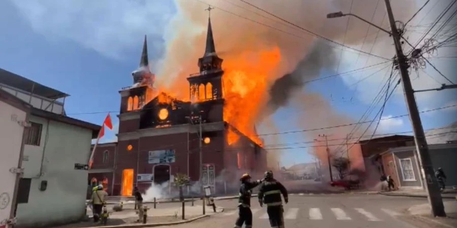 incendio-iglesia-chile-15102024