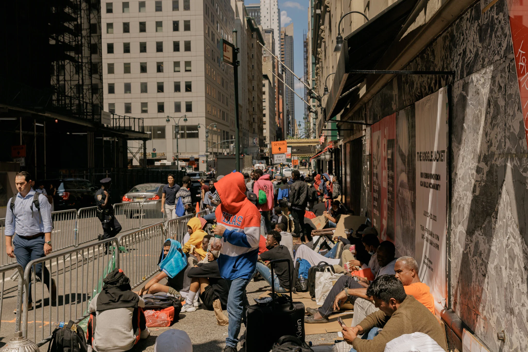 00ny-house-migrants-newtop-01-lpfq-superJumbo