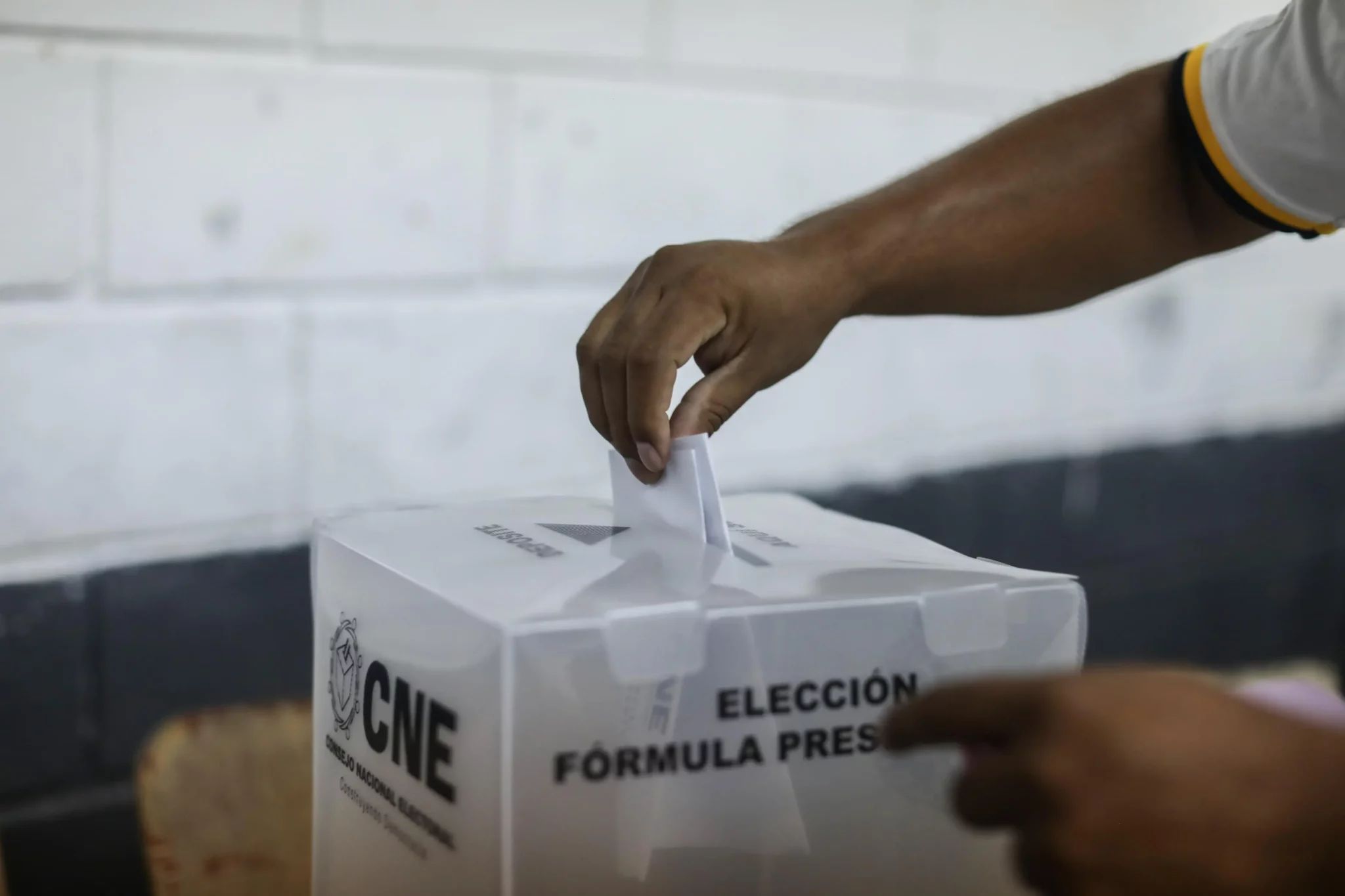 211128165611-honduerno-vota-urnas-elecciones-presidenciales-y-legislativas-tegucigalpa-2048x1365