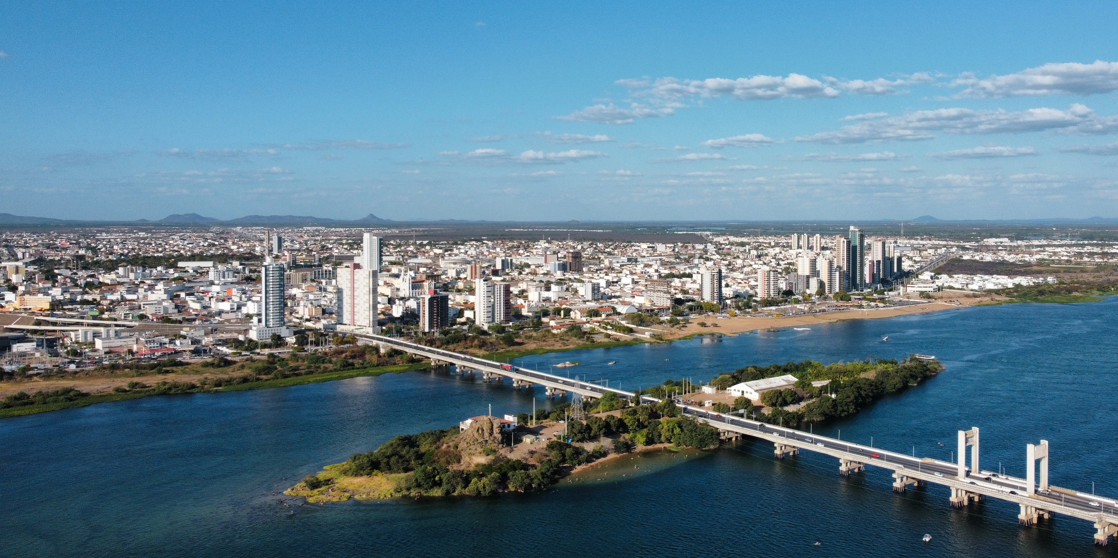 Vista_aérea_lateral_de_Petrolina