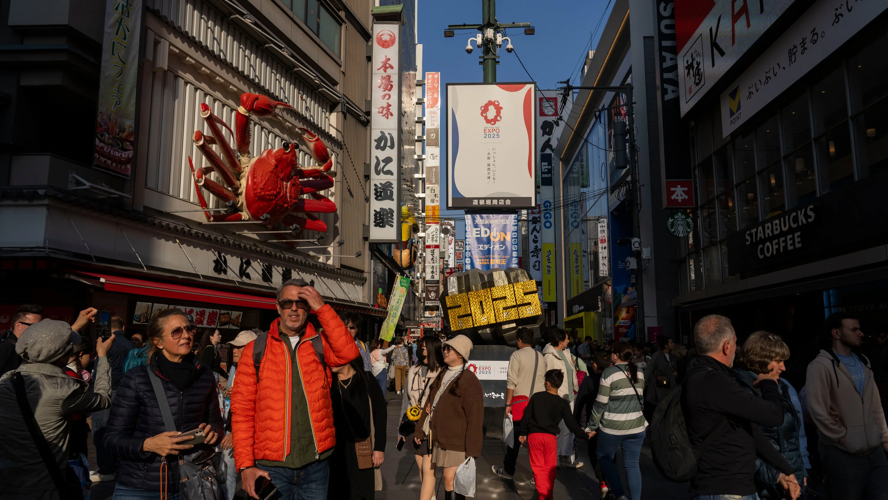 Biz-Japan-Debt-01-pfbq-videoSixteenByNine3000