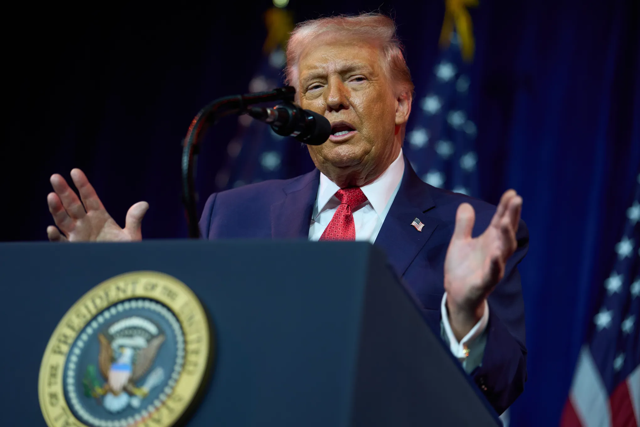 urnpublicidap.orgad8705ea228a8a4591567fb51f87edb3Trump_02040