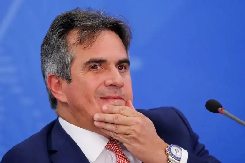 Brazilian Federal Police Targets Senator Ciro Nogueira in Master Case