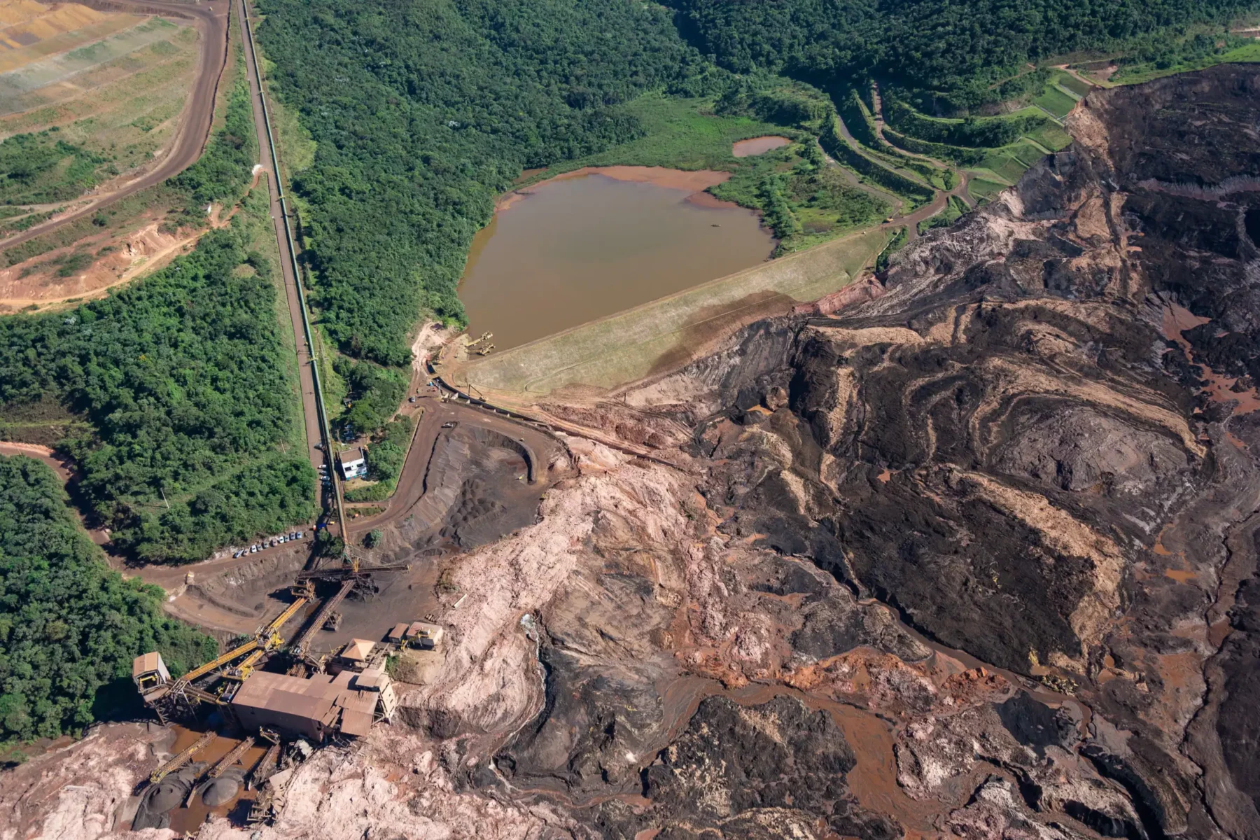 Brumadinho_Minas_Gerais_33198854048-scaled