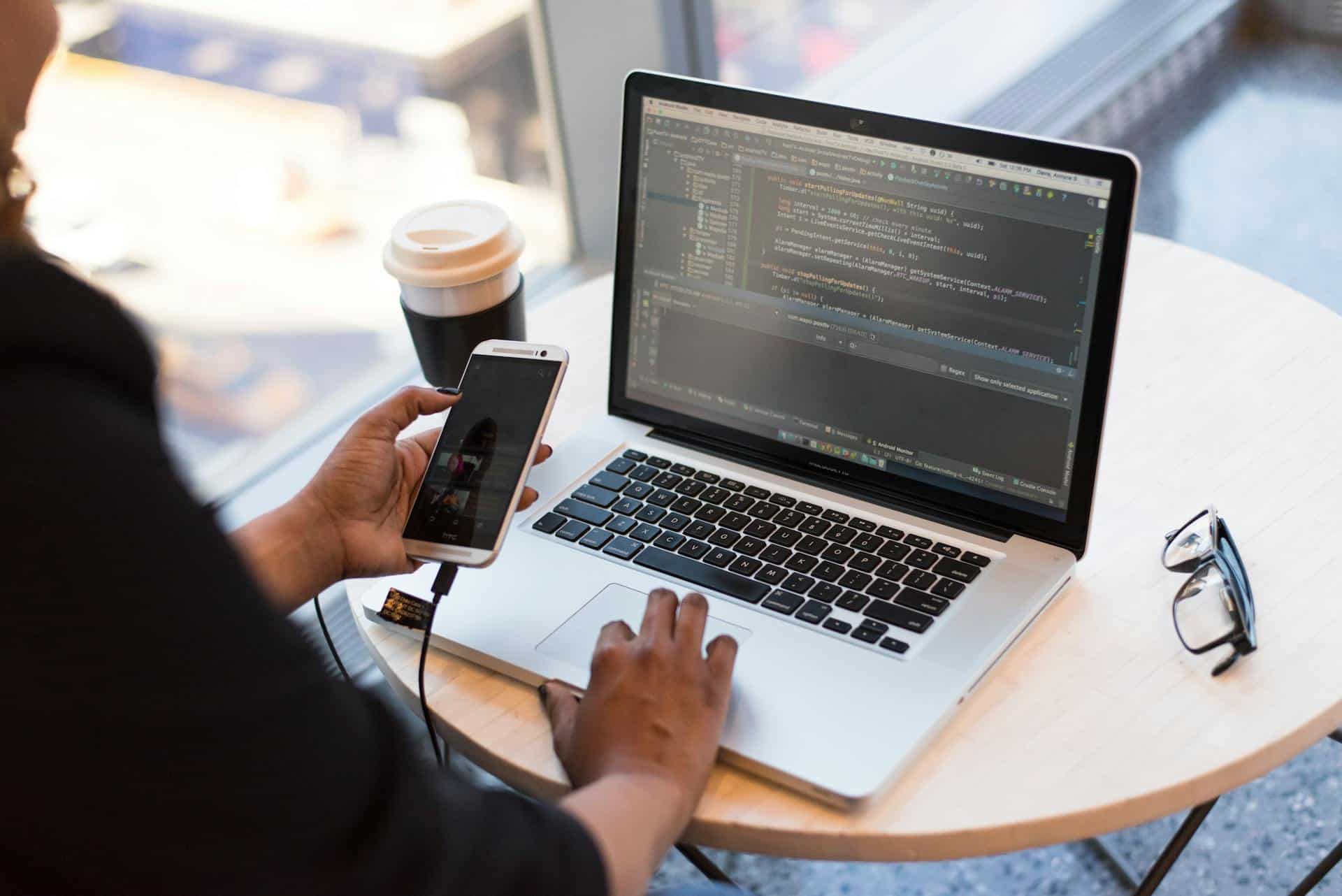 Work remotely Latin America — a modern coworking space set up for laptop work