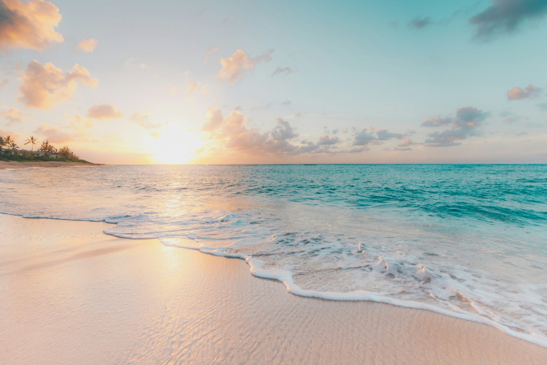 High-resolution tropical beach image for foreigners retiring in Brazil