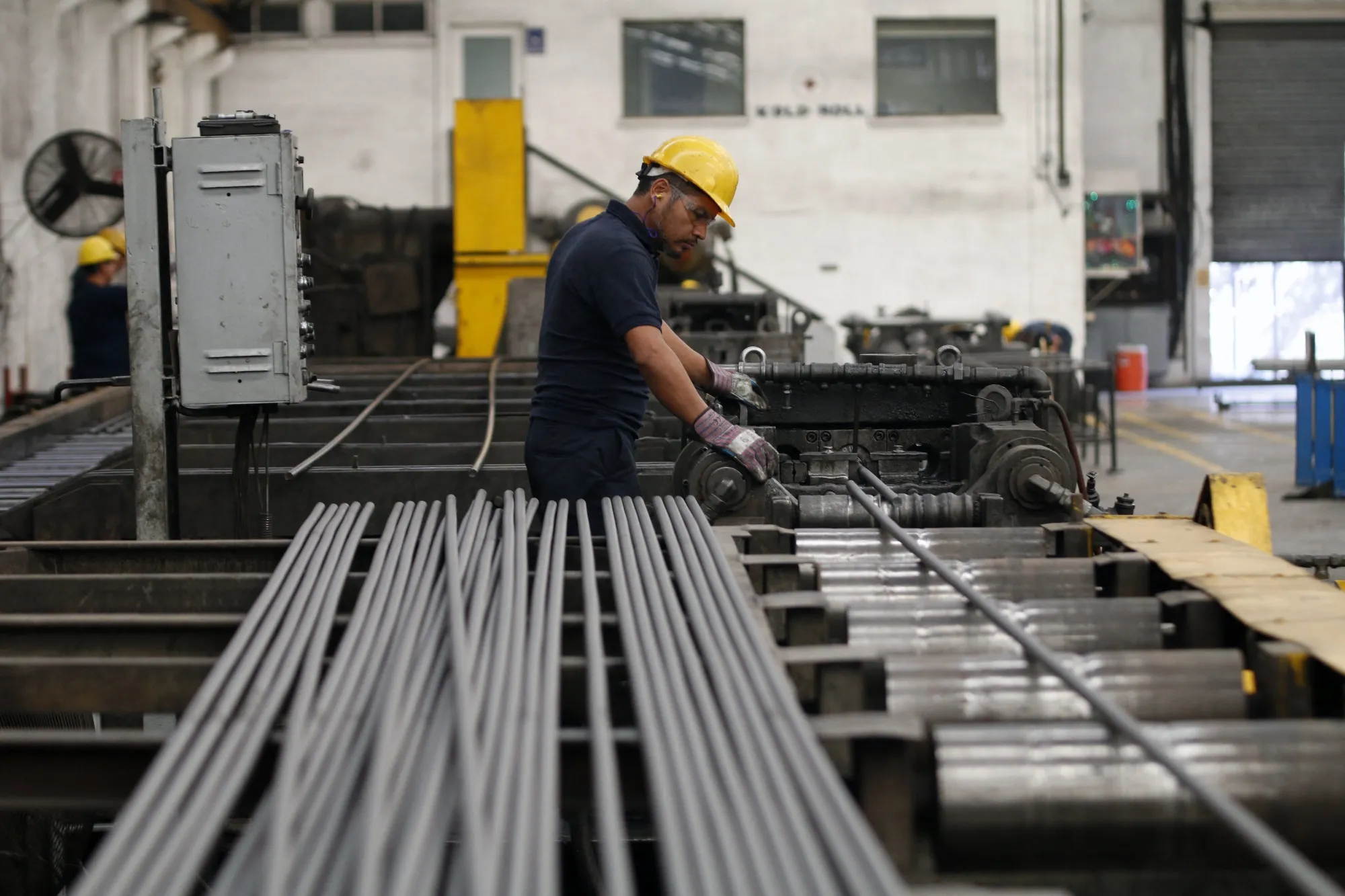 Mexico Productivity Stalls, Clouding Its Nearshori