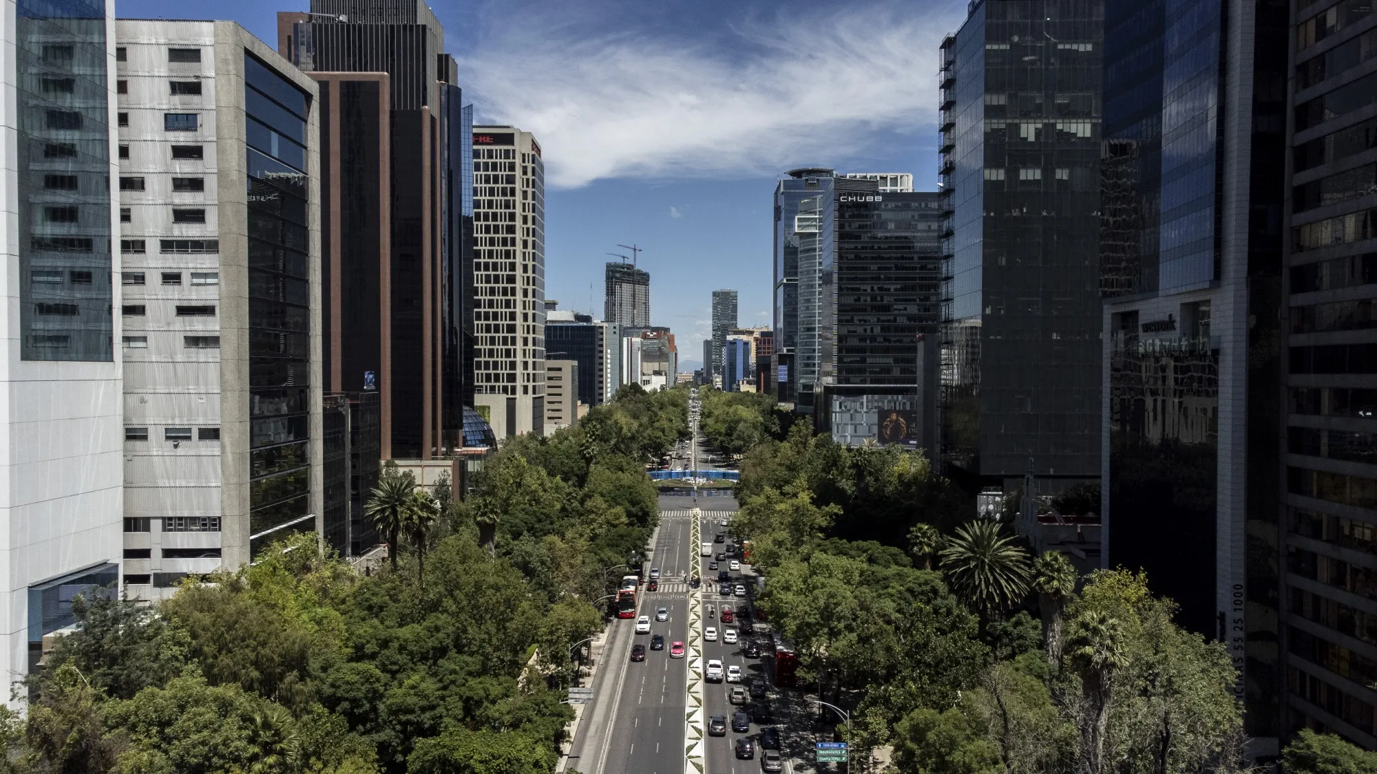 OECD Cuts Mexico’s 2026 Growth Forecast Below Central Bank View