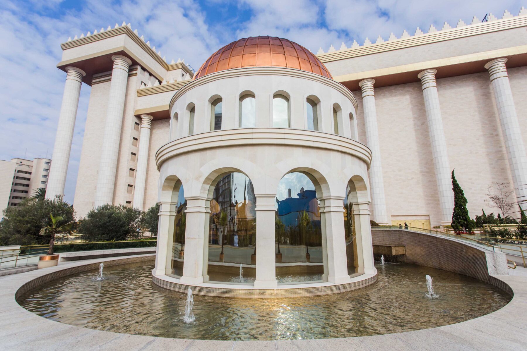 Edir Macedo bank raid — the Temple of Solomon, seat of his Universal Church in São Paulo