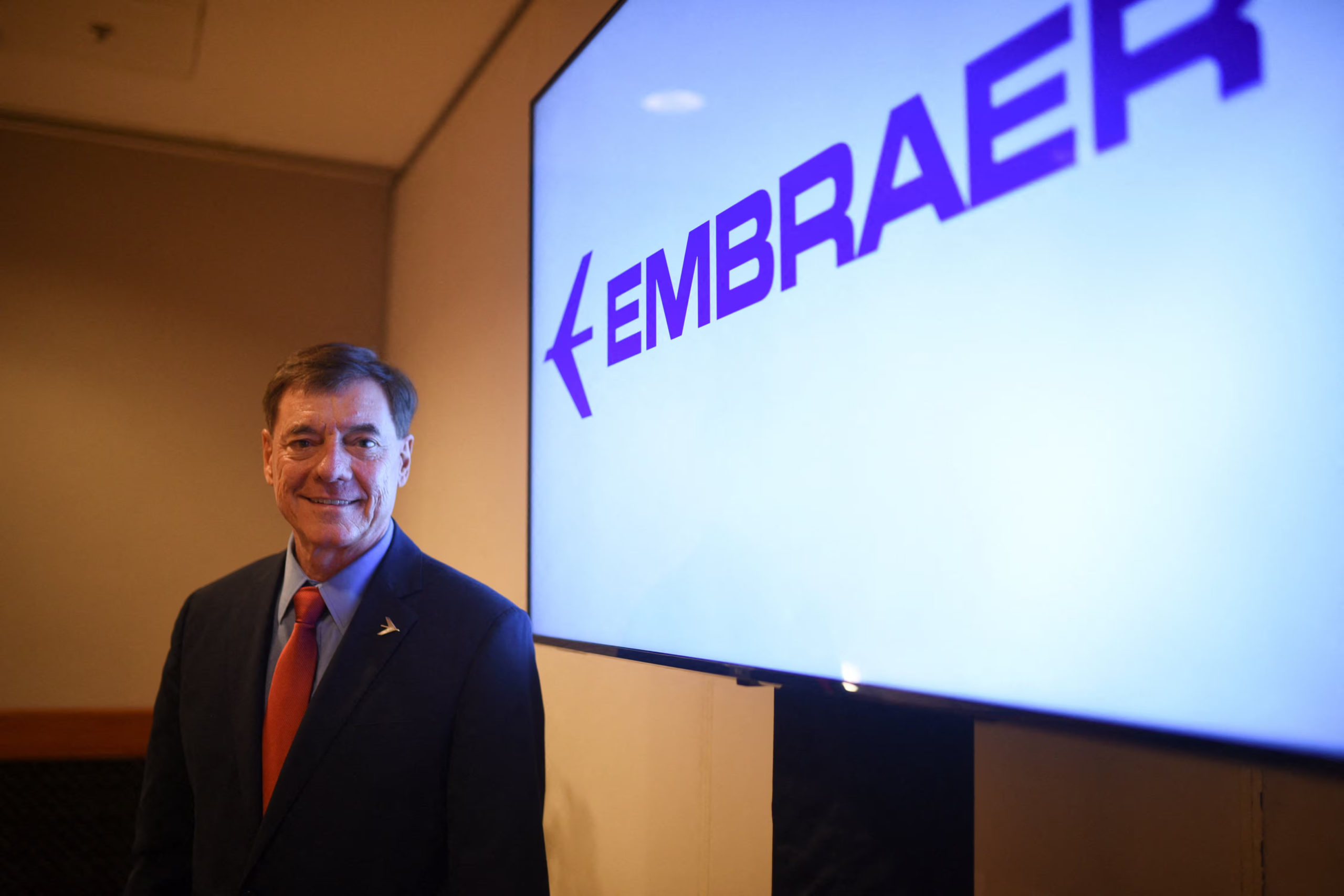 Embraer Says Airlines Delay Jet-Order Options as Iran War Bi