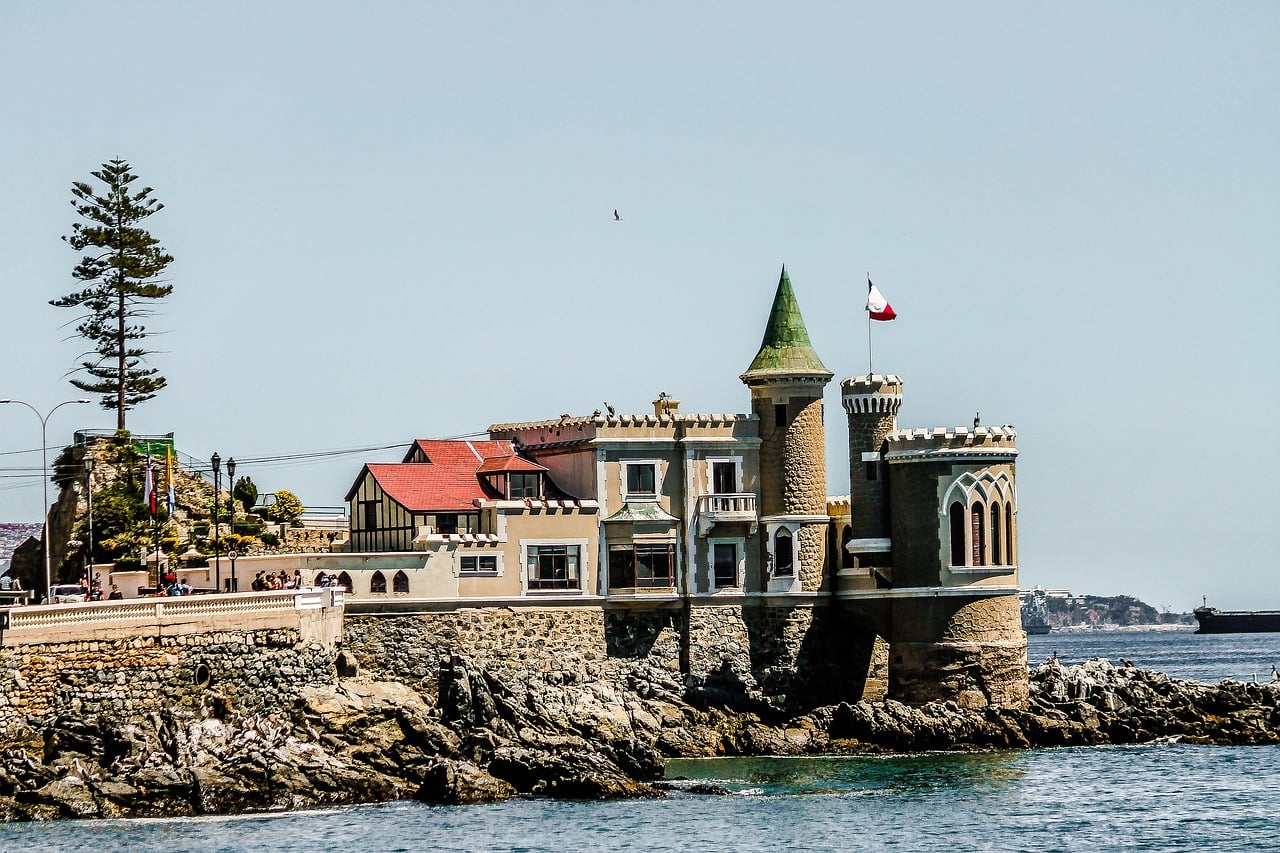 Chile’s Stock Market Drops Onto the Line That Has 