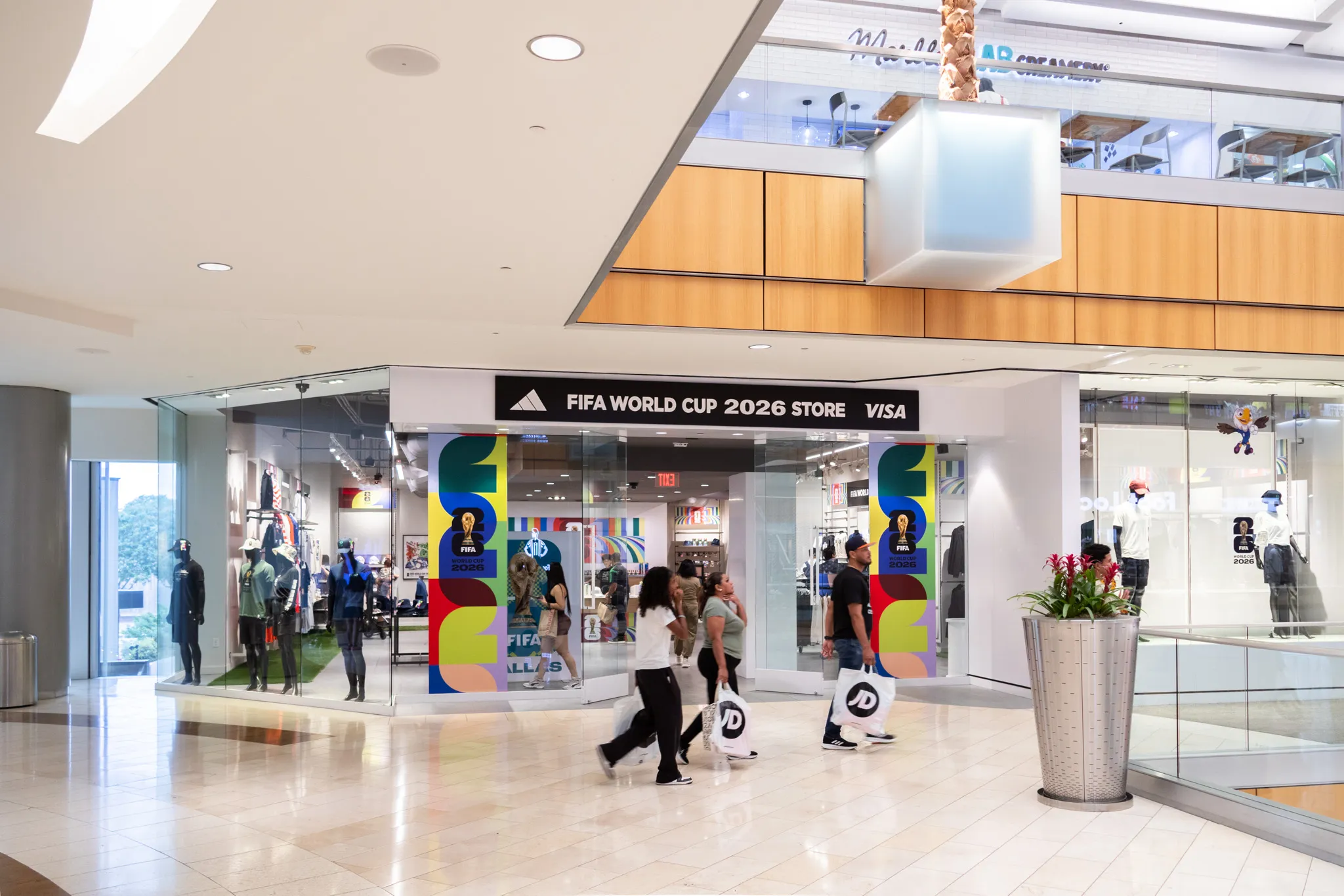 Why Colombia’s World Cup Shopping Just Got More Expensive on Credit