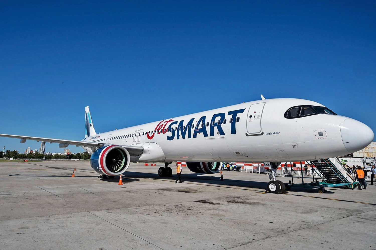 JetSmart Bets $550 Million on Argentina as a Rival Flybondi Stumbles
