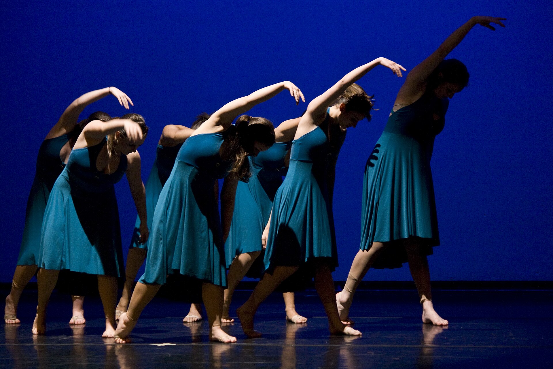 Contemporary dance performance