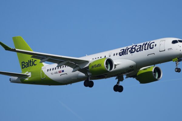 Airbus A220