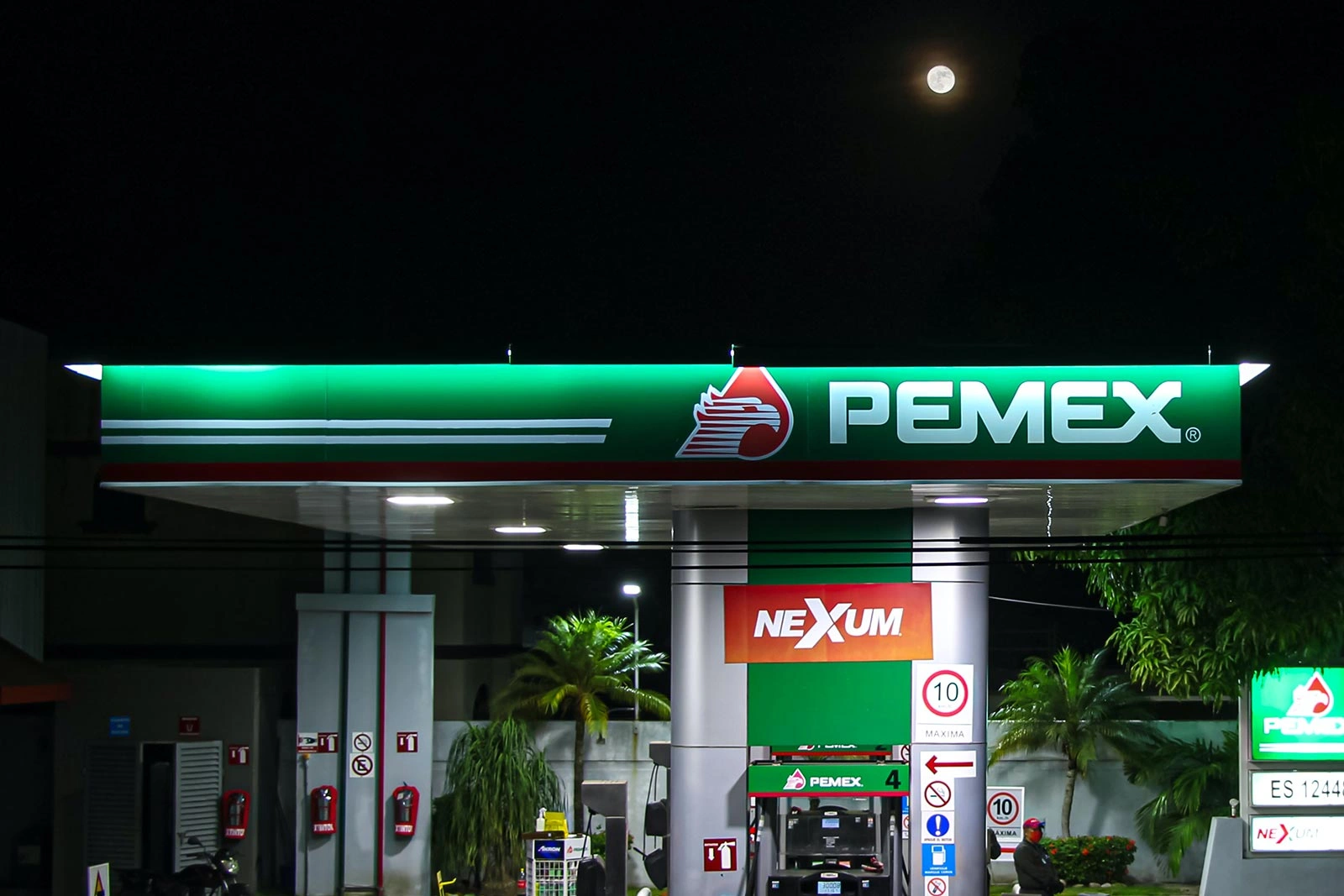 64f73496541a47b3d90f4db5 fuel theft