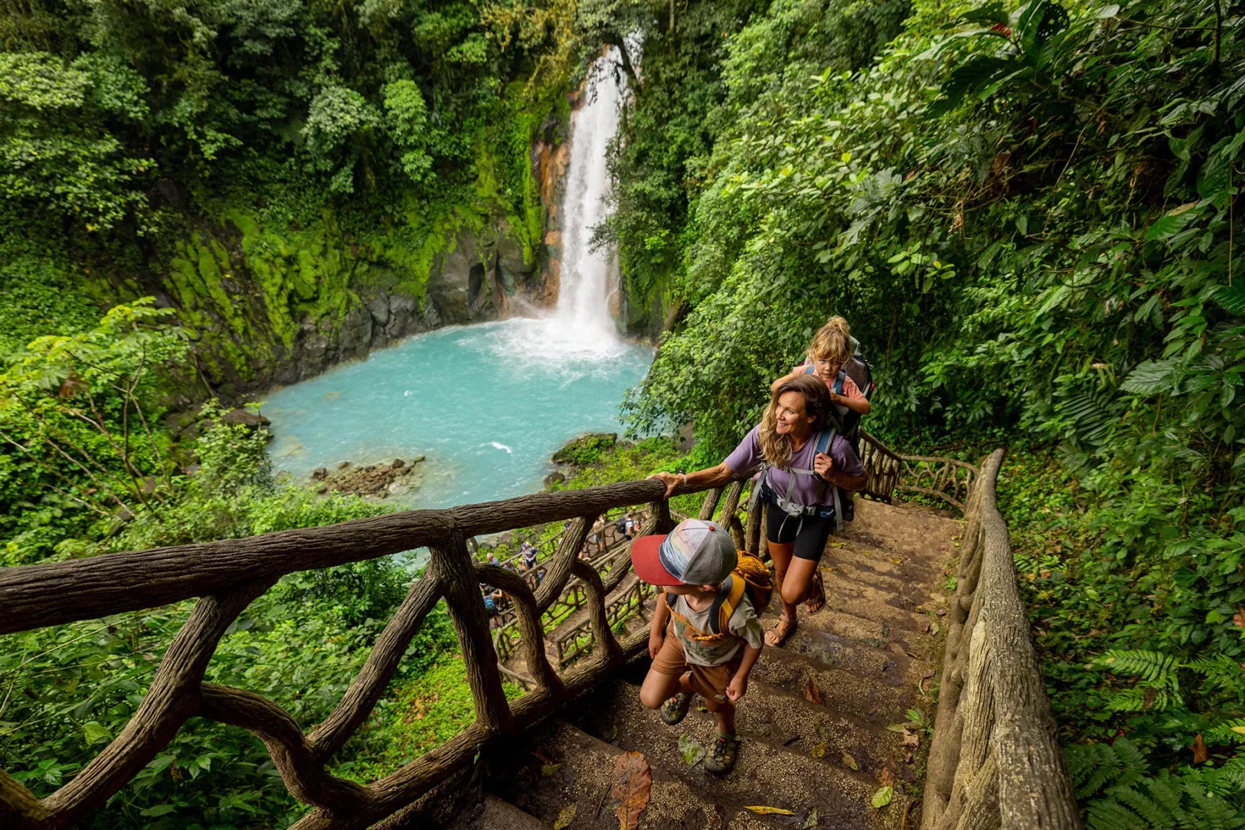 Costa-Rica-waterfall-family-main