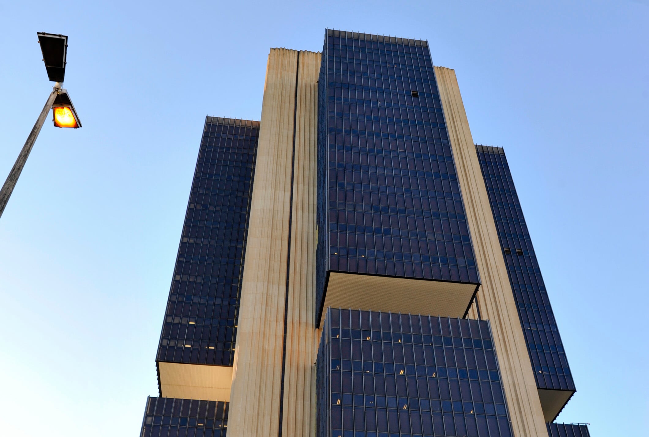 Brazil inflation — the Banco Central do Brasil headquarters in Brasília