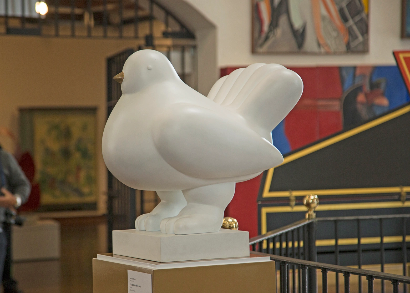 Colombia Returns Botero Dove of Peace Ahead of Transition