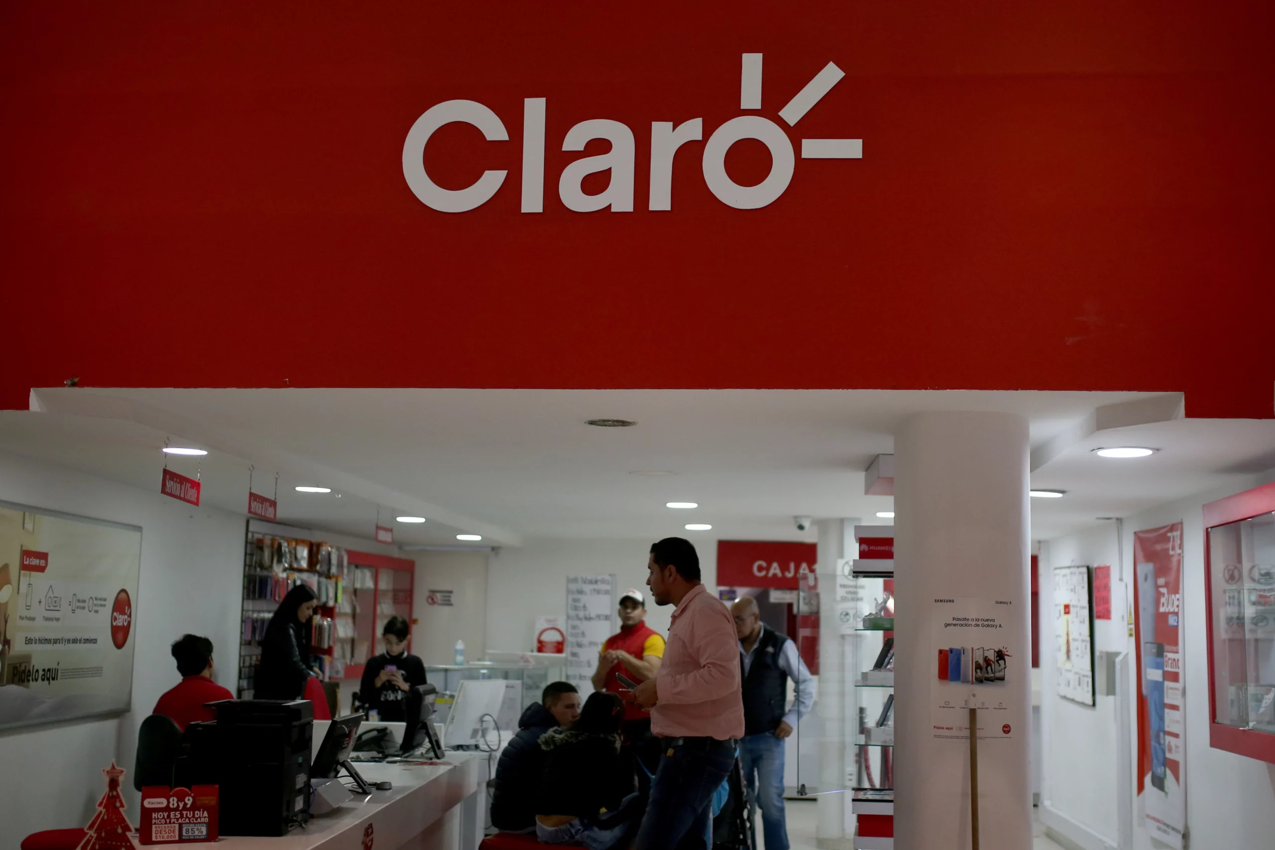 Brazil’s Regulator Slows the Claro-Desktop Fiber Deal