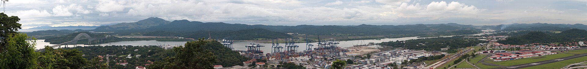 The New Disorder: How a Distant War and Trump’s Tariffs Are Re-Pricing Latin America’s Daily Life