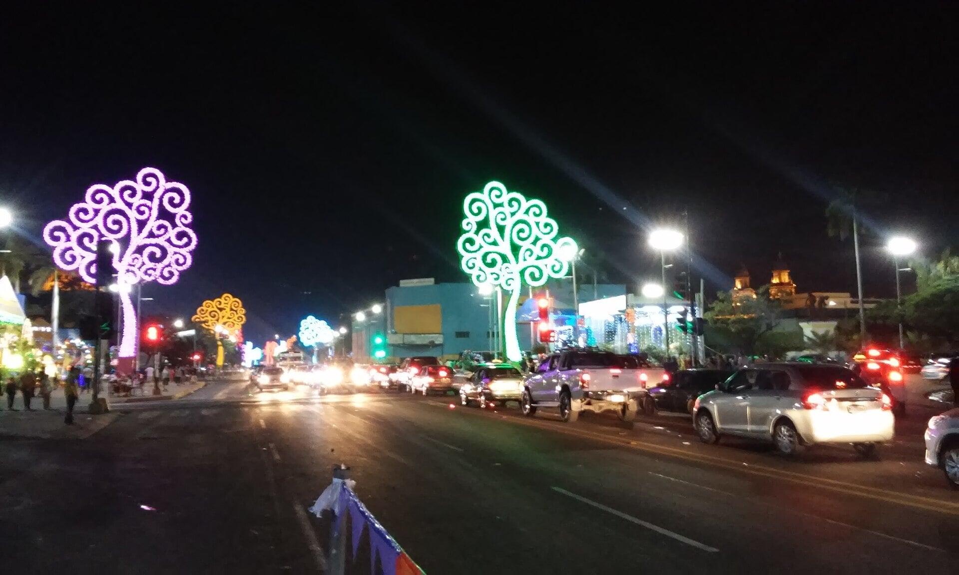 Avenida Bolivar in Managua, Nicaragua foreign investment
