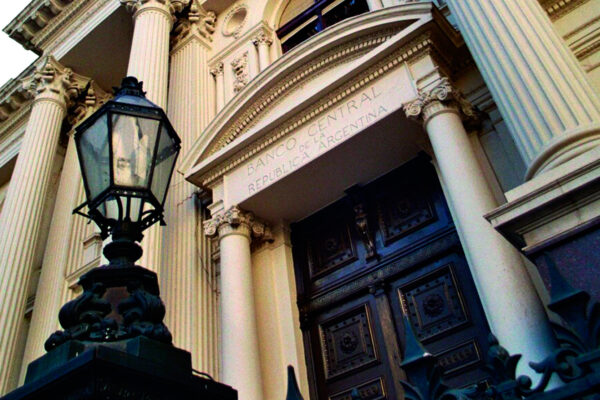 Central Bank of Argentina building facade, Argentina bank credit