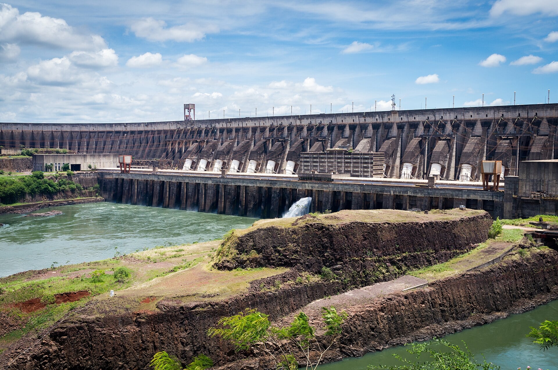 Rio Power Utility Light Nears Judicial Recovery Exit After $296 Million Capital Raise