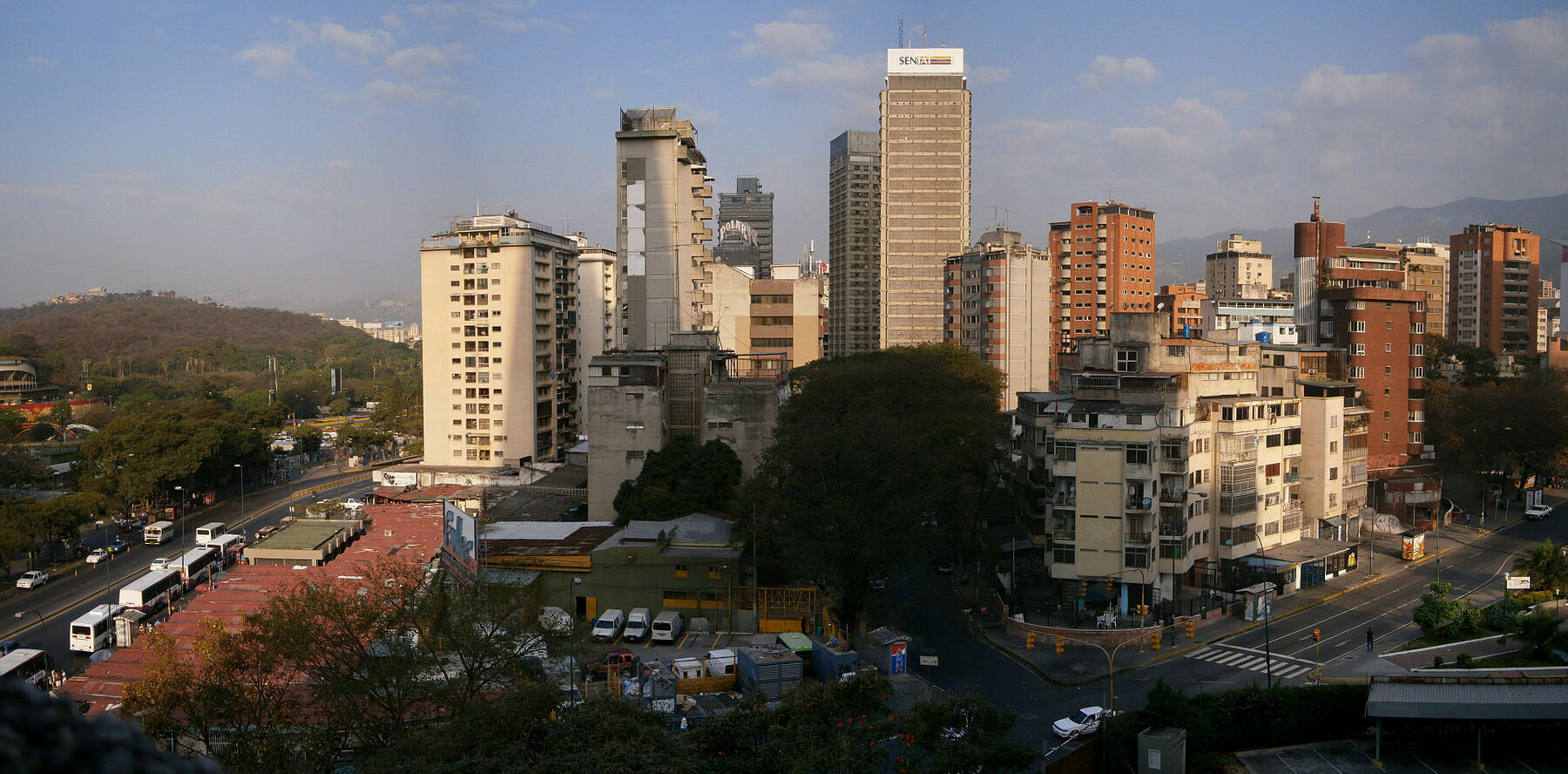 Caracas Venezuela skyline