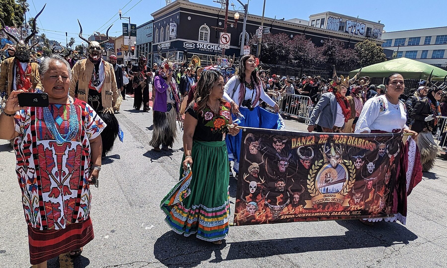 Guelaguetza Oaxaca dancers
