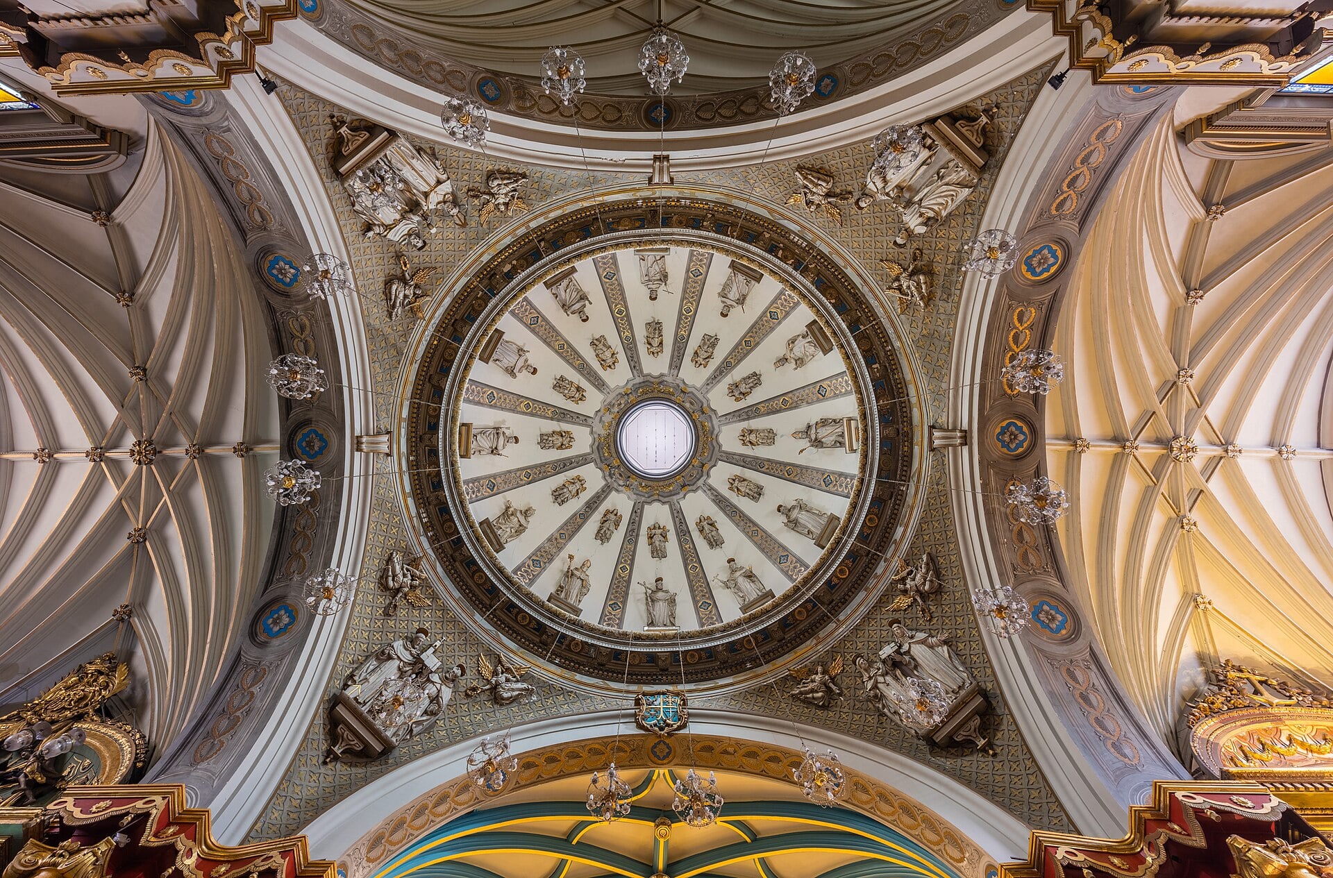 Dominican Senate Raises Corporate Tax to 30% for Large Firms